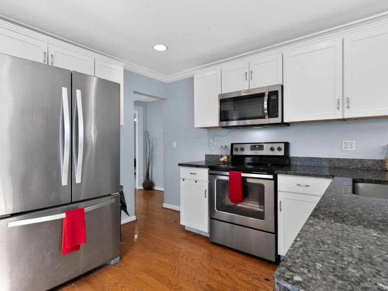 5743 Colerain Avenue, Cincinnati, OH 45239 Photo 4