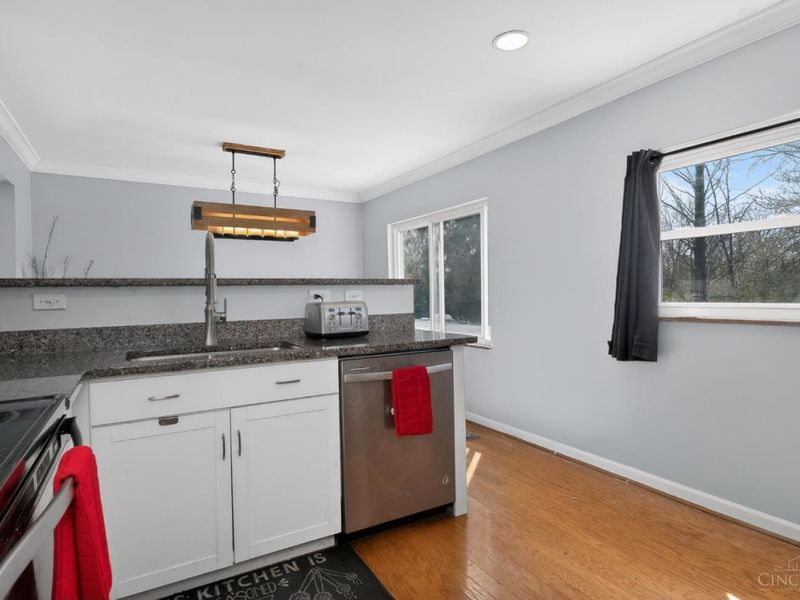 5743 Colerain Avenue, Cincinnati, OH 45239 Photo 5