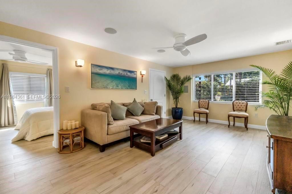 222 SW 7th St, Dania Beach, FL 33004 Photo
