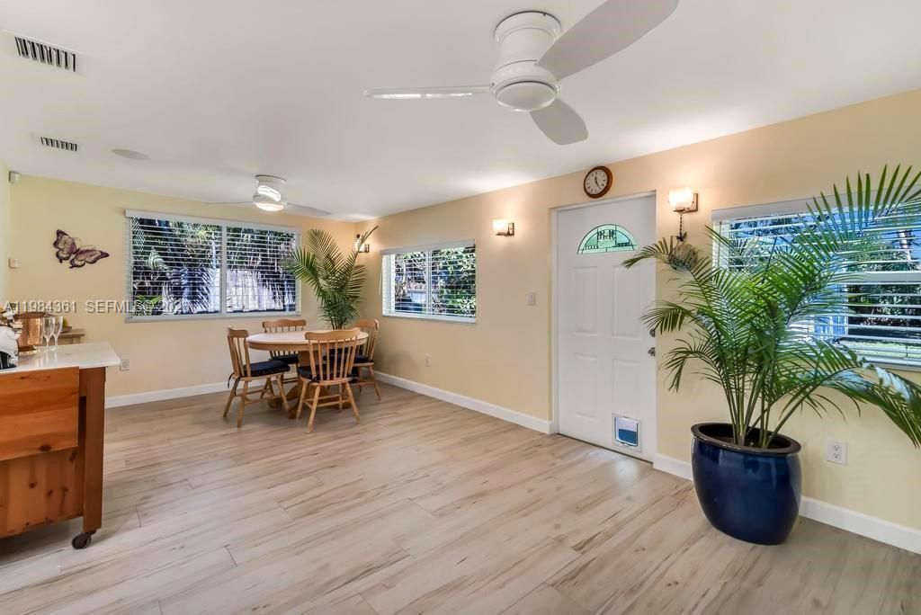 222 SW 7th St, Dania Beach, FL 33004 Photo