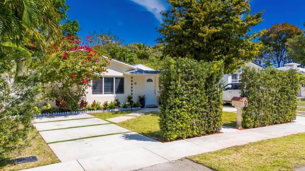 222 SW 7th St, Dania Beach, FL 33004 Photo