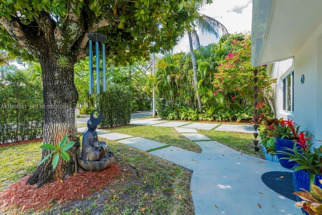 222 SW 7th St, Dania Beach, FL 33004 Photo