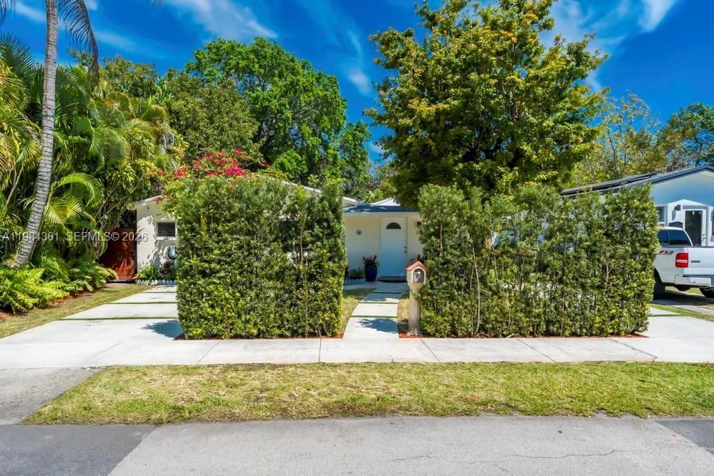 222 SW 7th St, Dania Beach, FL 33004 Photo