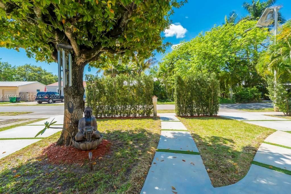 222 SW 7th St, Dania Beach, FL 33004 Photo