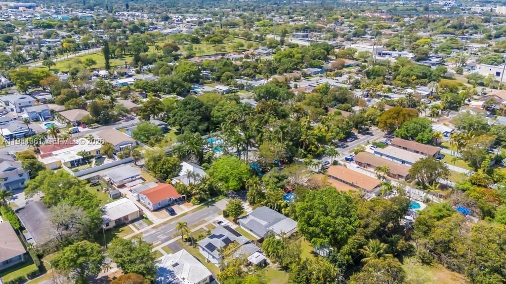222 SW 7th St, Dania Beach, FL 33004 Photo