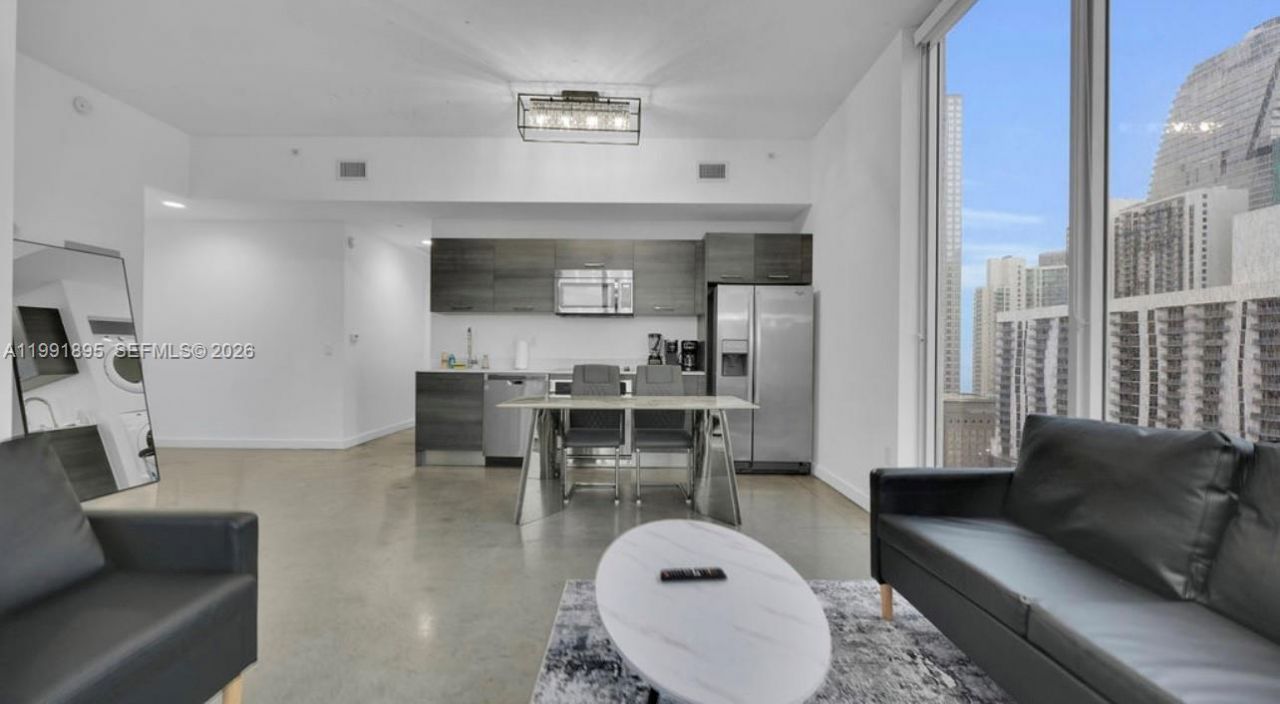 151 SE 1st St , Unit 2411, Miami, FL 33131 Photo