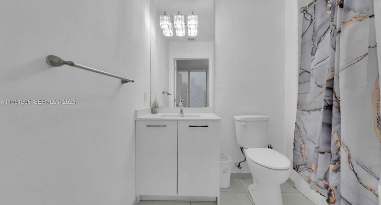 151 SE 1st St , Unit 2411, Miami, FL 33131 Photo