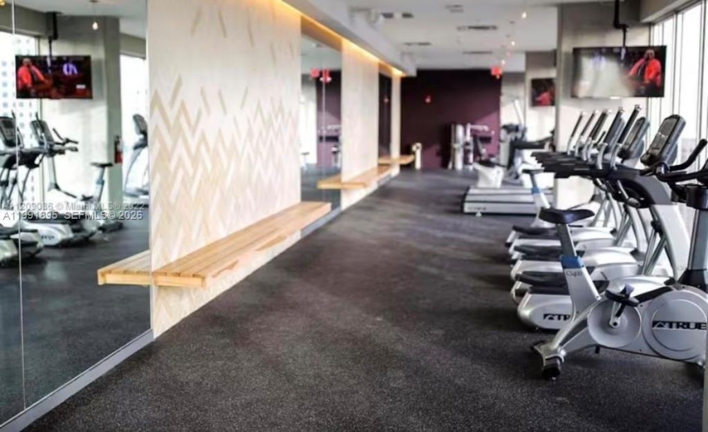 151 SE 1st St , Unit 2411, Miami, FL 33131 Photo