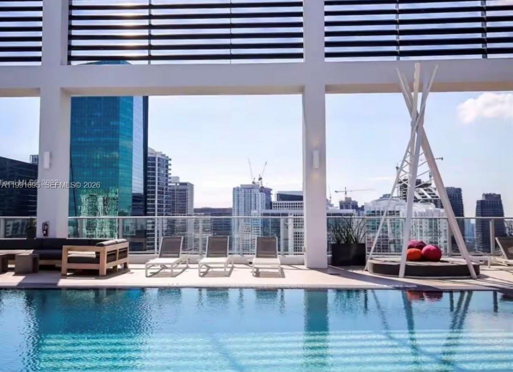 151 SE 1st St , Unit 2411, Miami, FL 33131 Photo