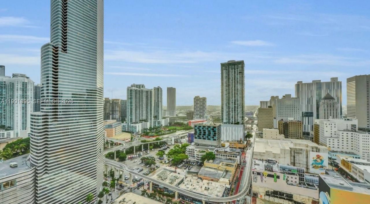 151 SE 1st St , Unit 2411, Miami, FL 33131 Photo