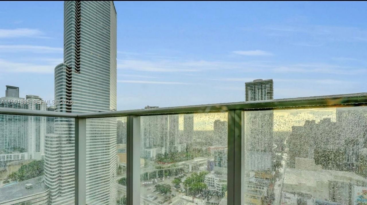 151 SE 1st St , Unit 2411, Miami, FL 33131 Photo