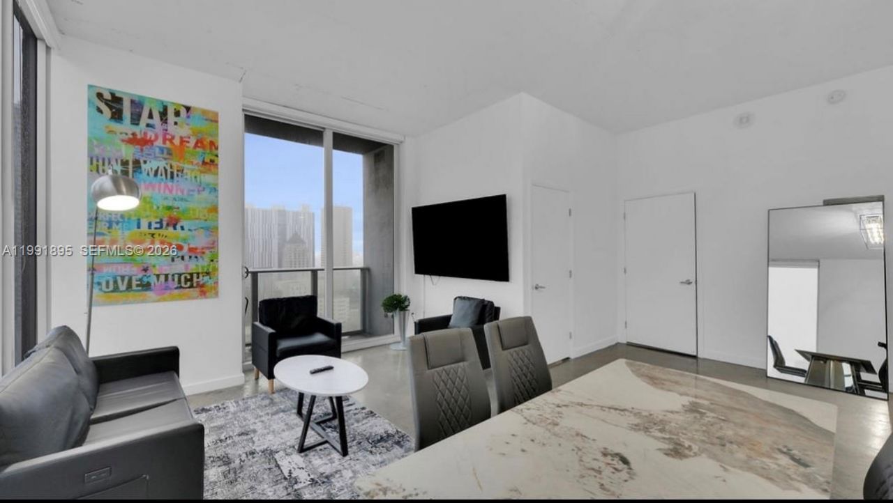 151 SE 1st St , Unit 2411, Miami, FL 33131 Photo