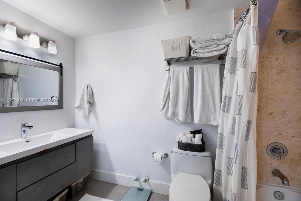 3339 Virginia St , Unit 311, Miami, FL 33133 Photo