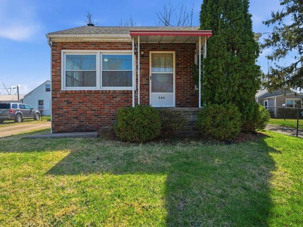 584 ROOSEVELT Street, Creve Coeur, IL 61610