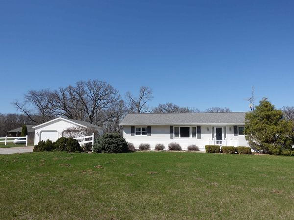 177 Knox Rd 2350 N, Rio, IL 61472