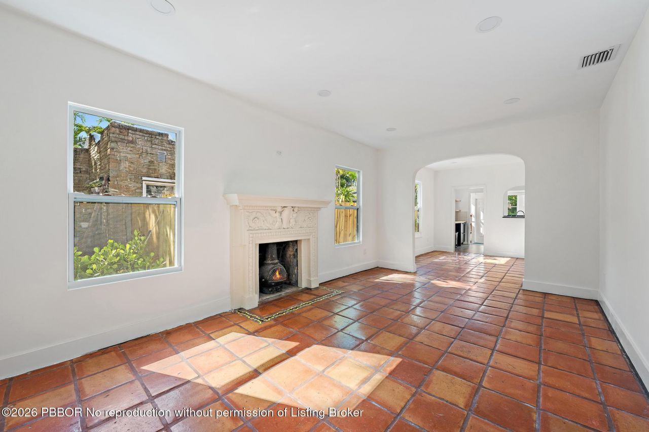 429 48th Street, West Palm Beach, FL 33407 Photo