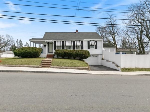 325 E Haverhill St, Lawrence, MA 01841