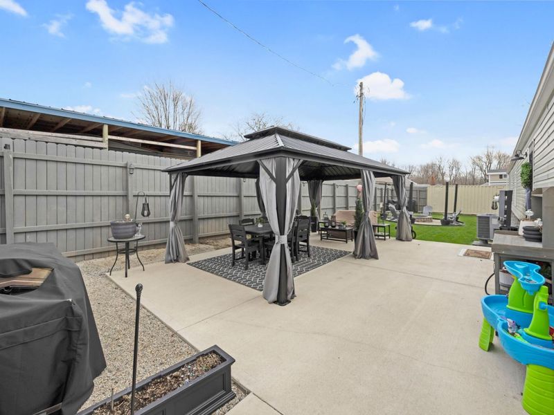 11300 Tuscarora Path, Lakeview, OH 43331 Photo 14