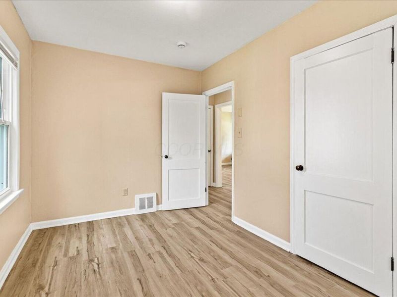 2593 Osceola Avenue, Columbus, OH 43211 Photo 13