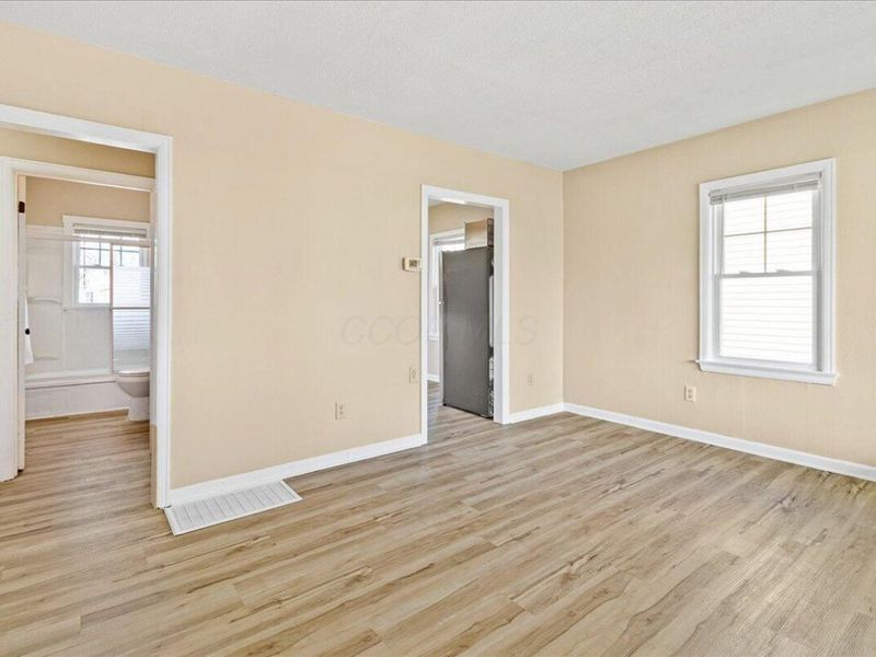 2593 Osceola Avenue, Columbus, OH 43211 Photo 6