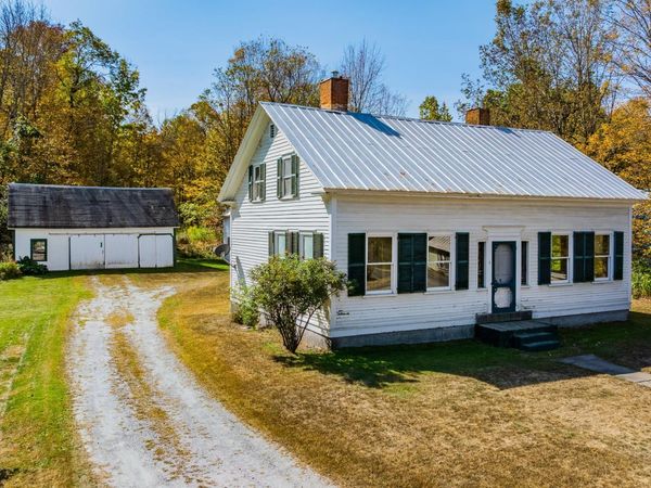 4 Mine Road, Strafford, VT 05070