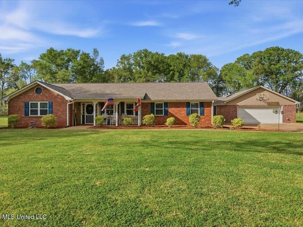 108 Pinehaven Place, Clinton, MS 39056