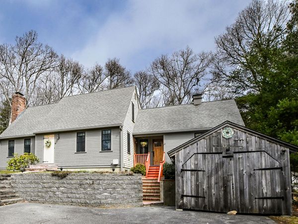 42 Pond View Drive , East Sandwich, MA 02537