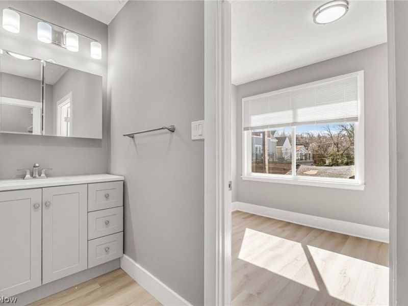 12313 Alexander Road , Cleveland, OH 44106 Photo 24