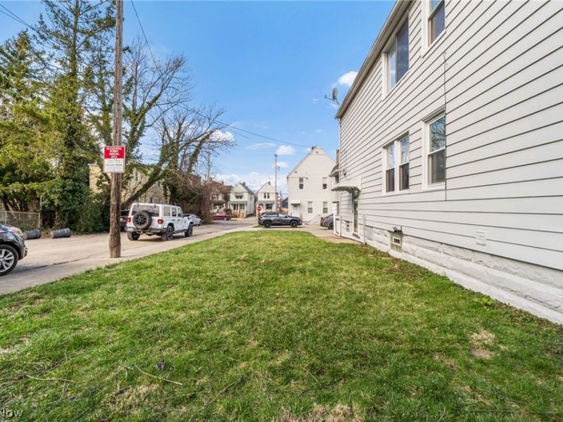 12313 Alexander Road , Cleveland, OH 44106 Photo 33