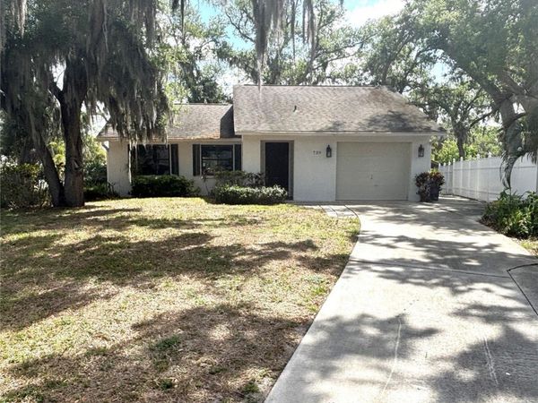 739 LOCKLEAR AVENUE, SARASOTA, FL 34237