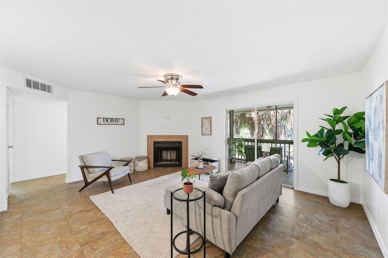 9100 Dr Martin Luther King Jr Street N, Unit 1204, Saint Petersburg, FL 33702 Photo