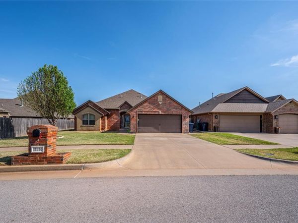 11716 SW 21st Street, Yukon, OK 73099