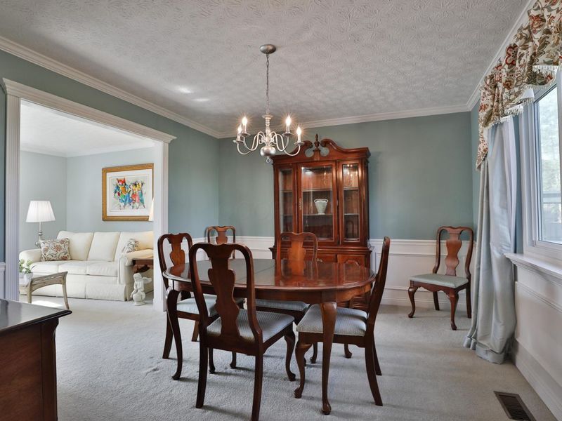 336 Brownsfell Drive, Columbus, OH 43235 Photo 11