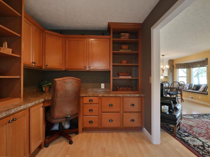 336 Brownsfell Drive, Columbus, OH 43235 Photo 24