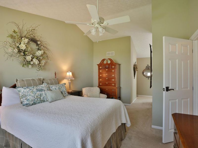 336 Brownsfell Drive, Columbus, OH 43235 Photo 36