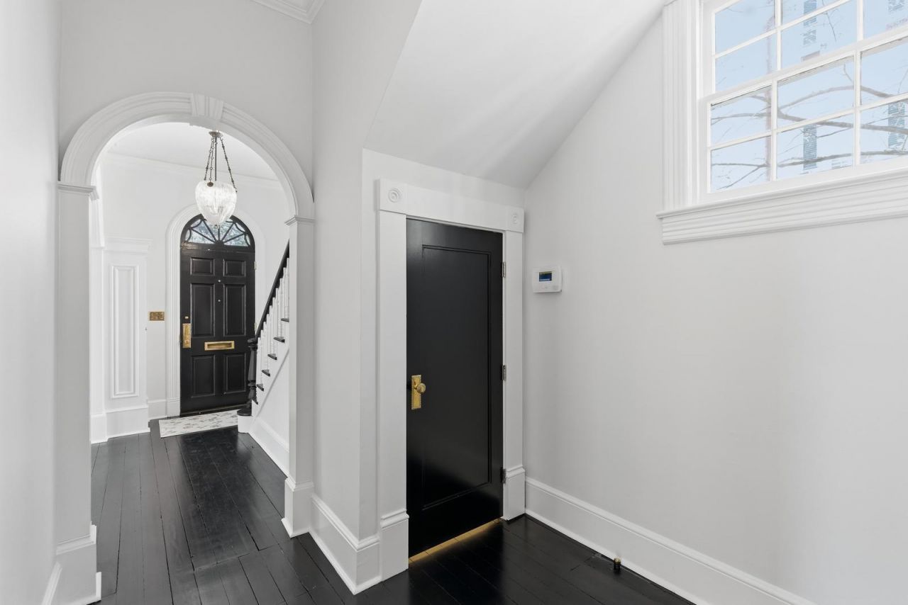 80 Church Street Photo 13