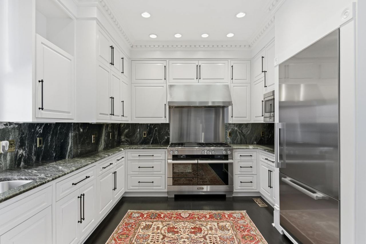 80 Church Street Photo 19