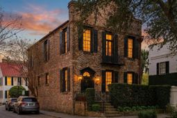 80 Church Street photo 4