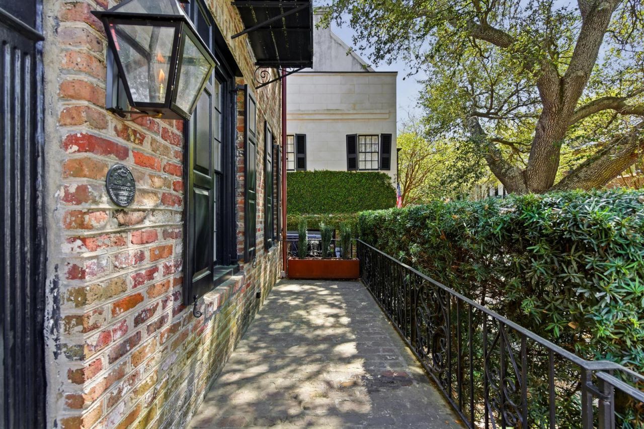 80 Church Street Photo 4