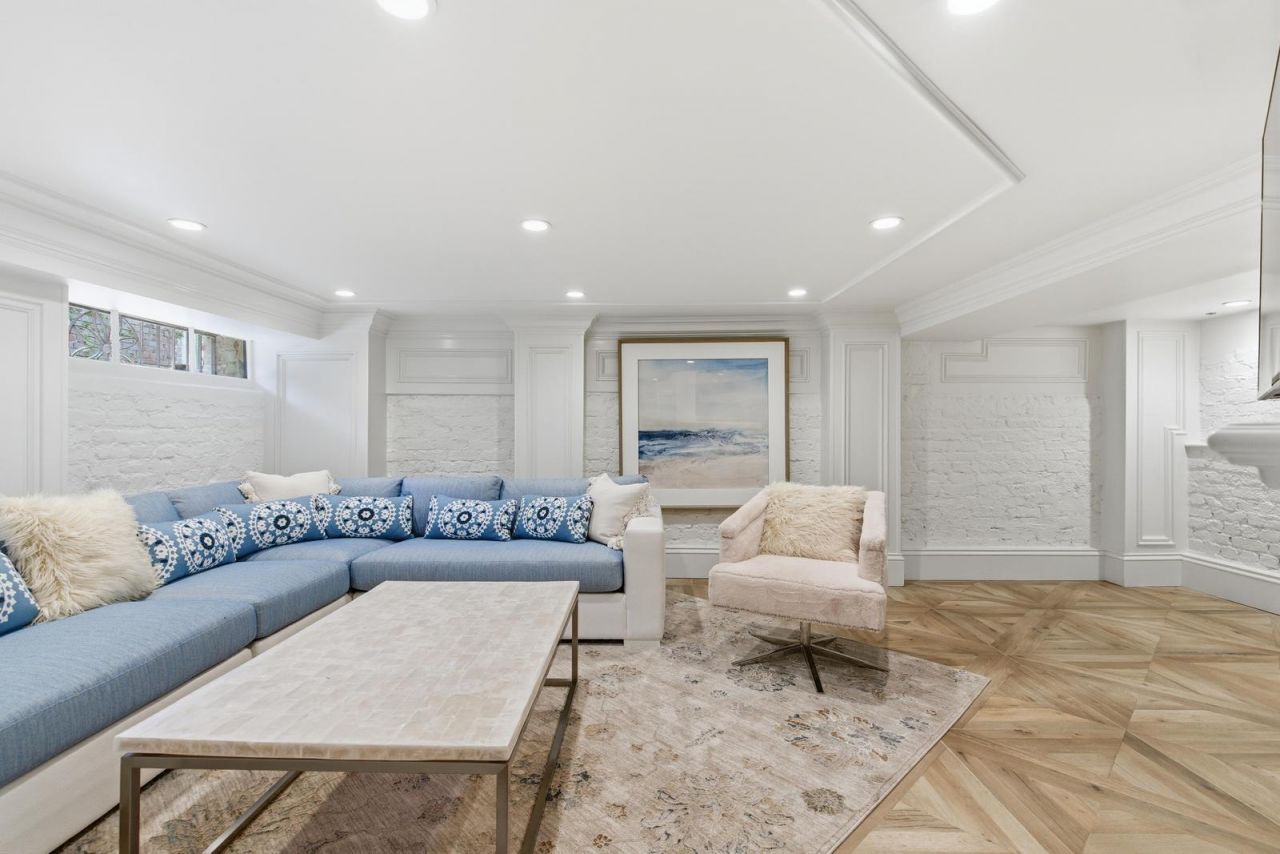 80 Church Street Photo 48