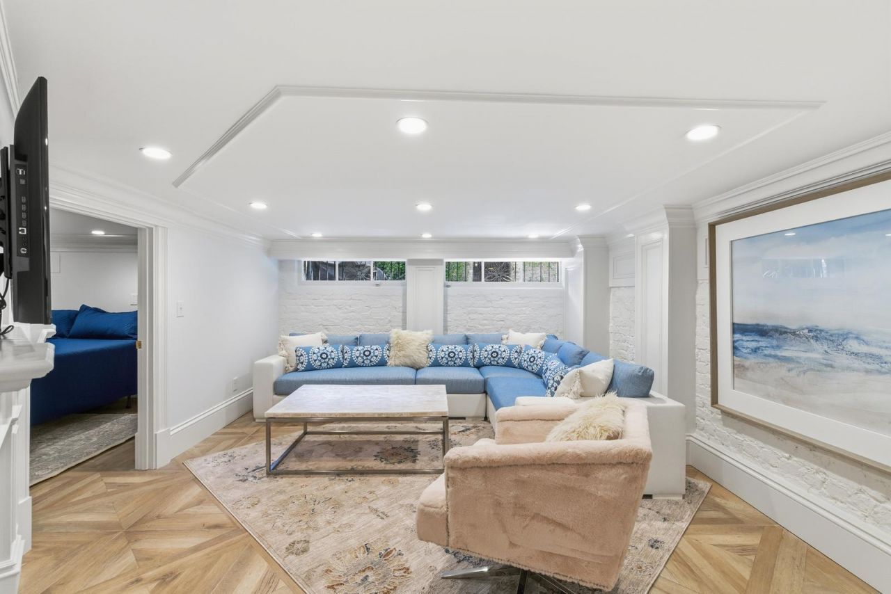 80 Church Street Photo 50