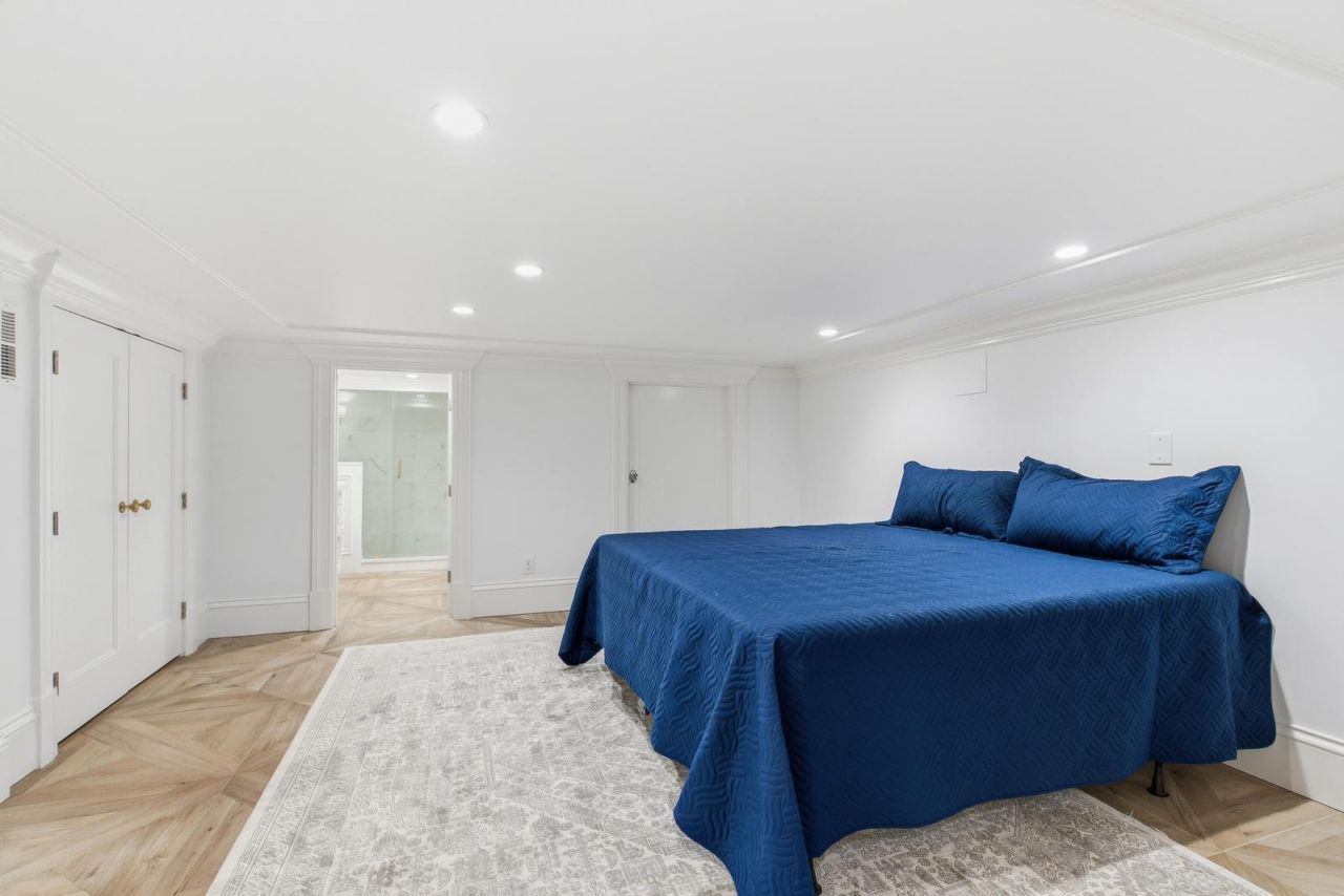 80 Church Street Photo 51