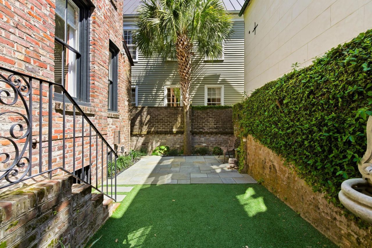 80 Church Street Photo 56