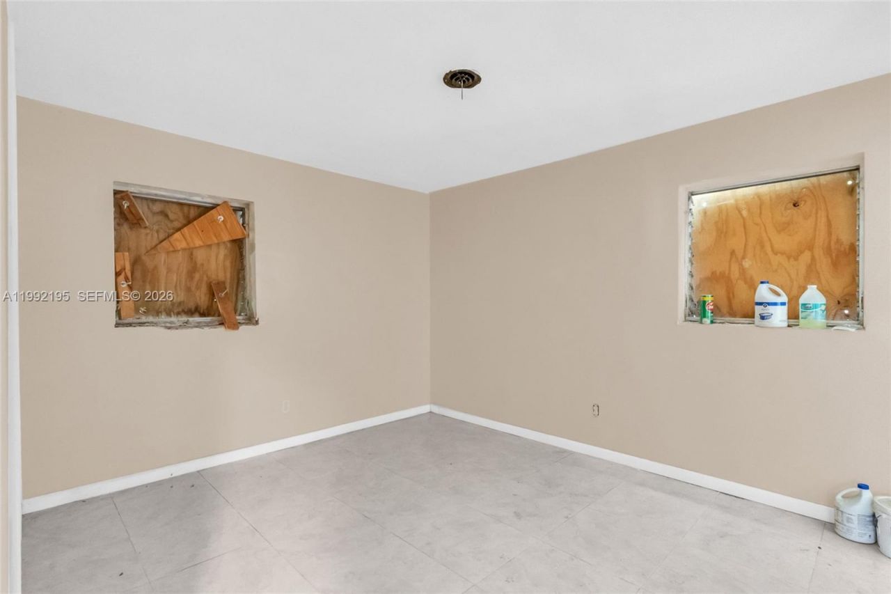 5020 NW 182nd St, Miami Gardens, FL 33055 Photo