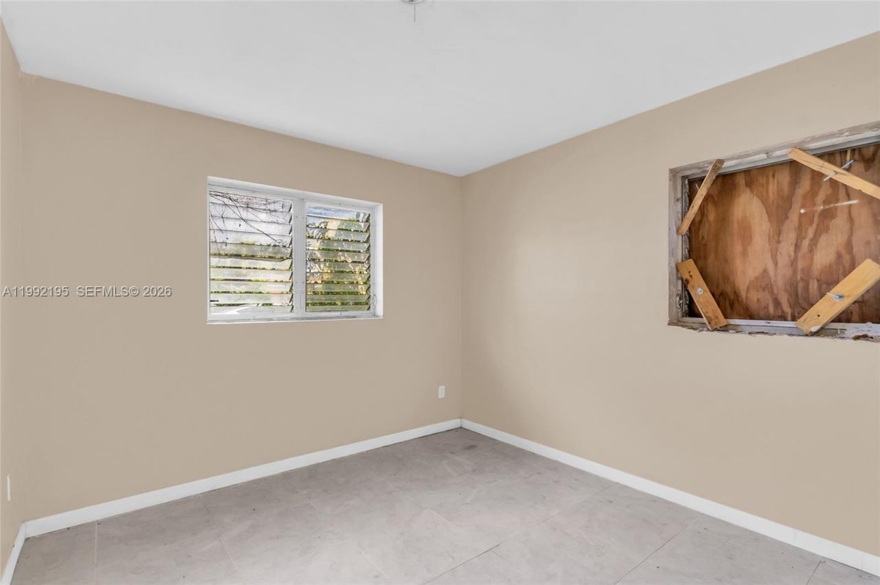 5020 NW 182nd St, Miami Gardens, FL 33055 Photo