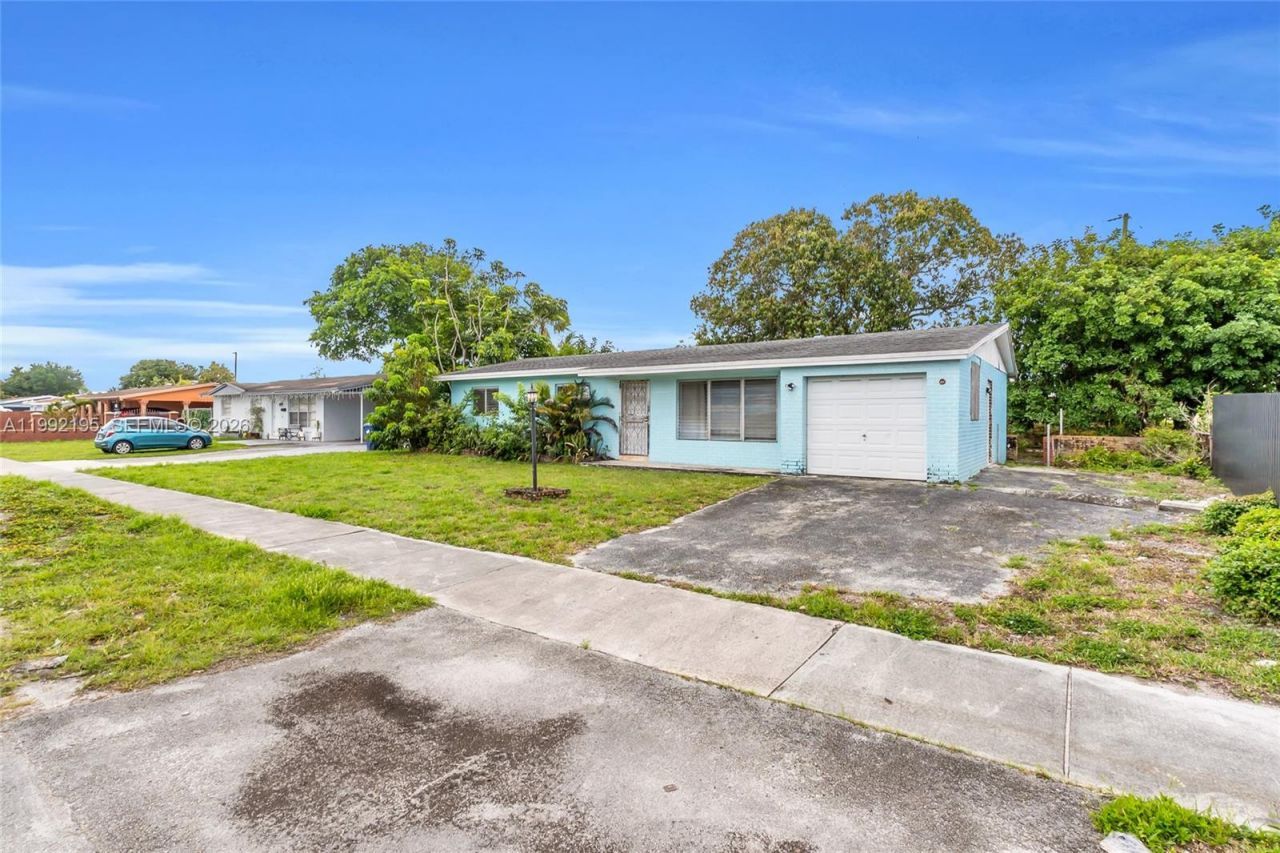 5020 NW 182nd St, Miami Gardens, FL 33055 Photo