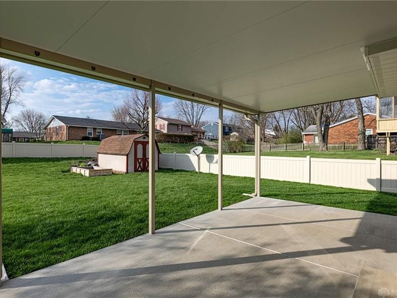 5481 Corkhill Drive, Riverside, OH 45424 Photo 38