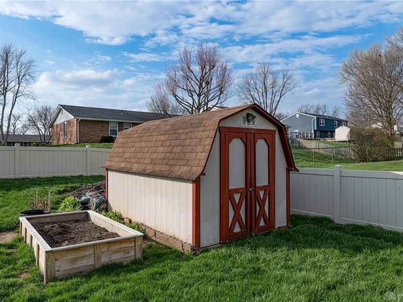 5481 Corkhill Drive, Riverside, OH 45424 Photo 42