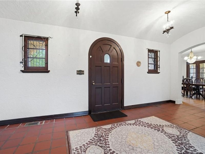 25 W Thruston Boulevard, Oakwood, OH 45419 Photo 18