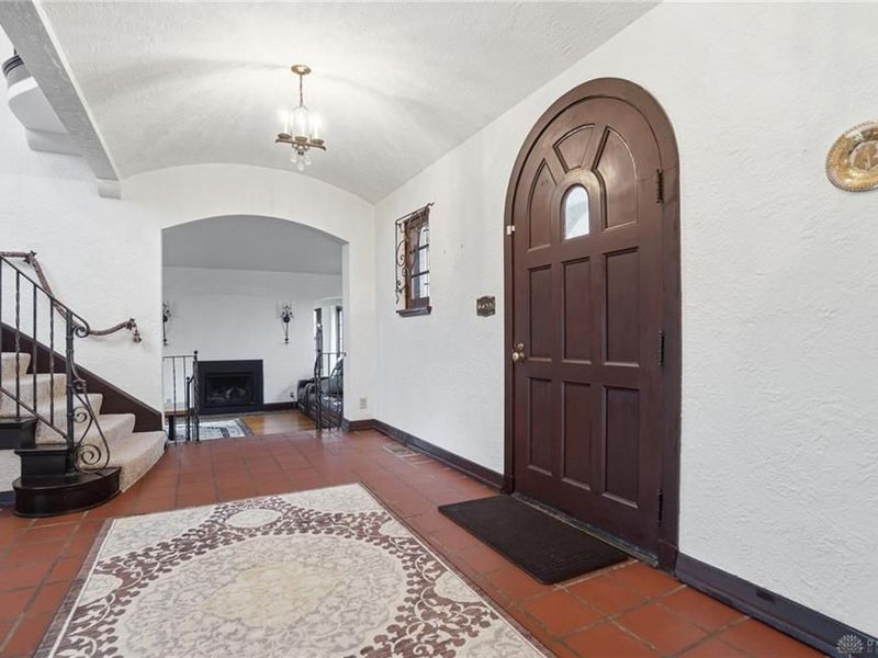 25 W Thruston Boulevard, Oakwood, OH 45419 Photo 19